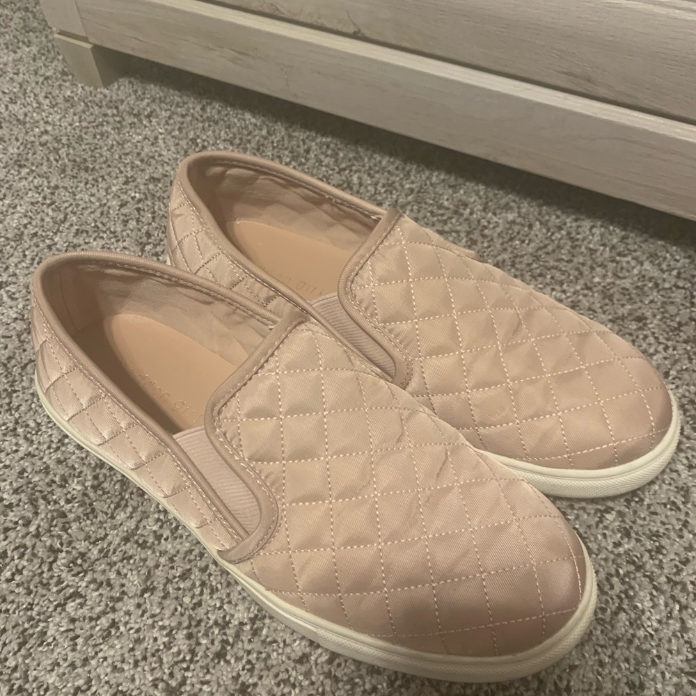 Madden Girl‎ Pink Satin Tennis Shoes, Size 8.5, EUC